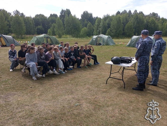 "Каникулы с Росгвардией" продолжаются в Омской области