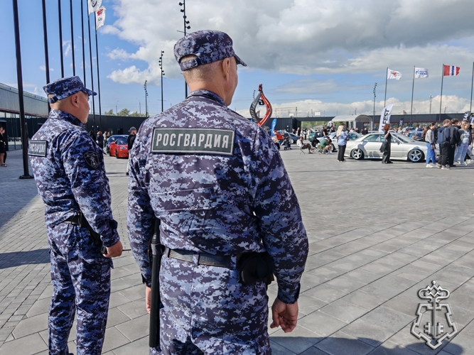 Росгвардейцы обеспечили правопорядок на фестивале Halfest в Омске 