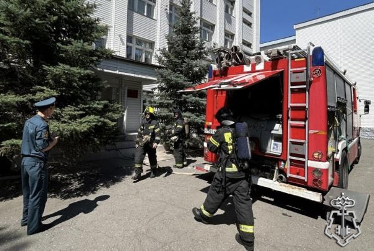 Росгвардия и МЧС отработали совместные действия при пожаре в Омске