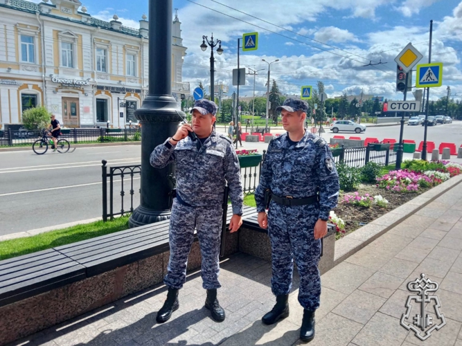 Росгвардейцы обеспечивают правопорядок  во время проведения  массовых мероприятий в Омске