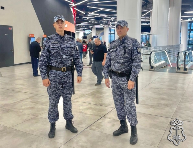 Общественную безопасность и правопорядок обеспечила Росгвардия на матчах КХЛ в Омске