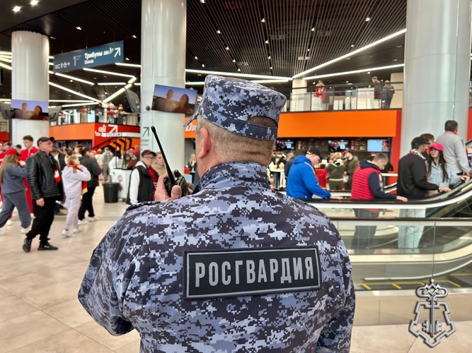 Сотрудники  Росгвардии обеспечили общественный порядок во время проведения матчей континентальной хоккейной лиги.