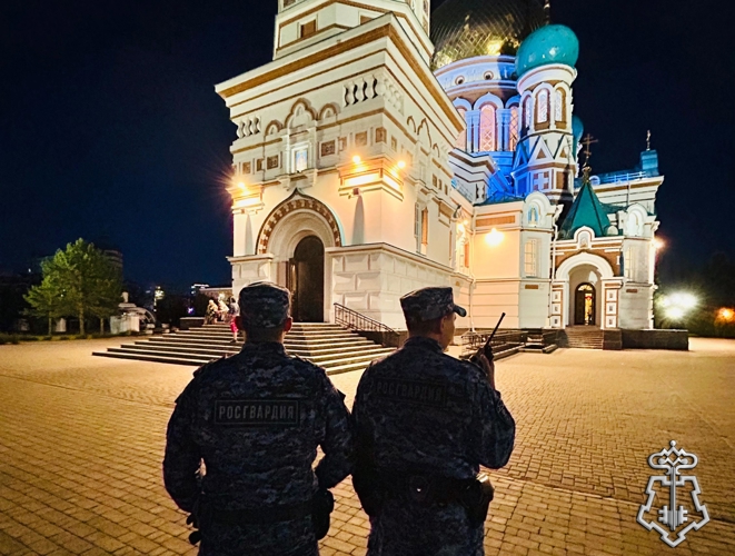 Сотрудники Росгвардии приняли участие в торжественной встрече мощей святителя Тихона, Патриарха Всероссийского и обеспечили охрану общественного порядка