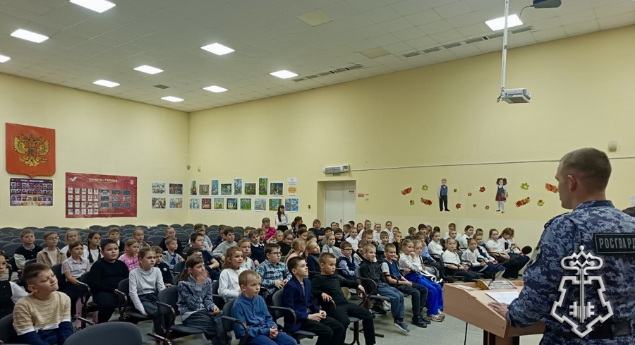 Росгвардия провела мастер-класс по безопасности для школьников в Омской области