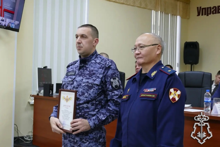 В Управлении Росгвардии по Омской области подвели итоги 2025 года и вручили награды отличившимся росгвардейцам