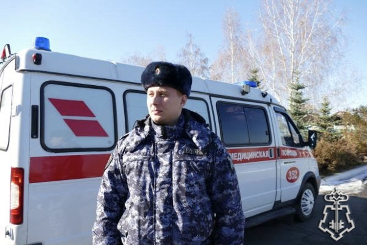 С начала 2026 года омские росгвардейцы 19 раз приходили на помощь бригадам скорой медицинской помощи