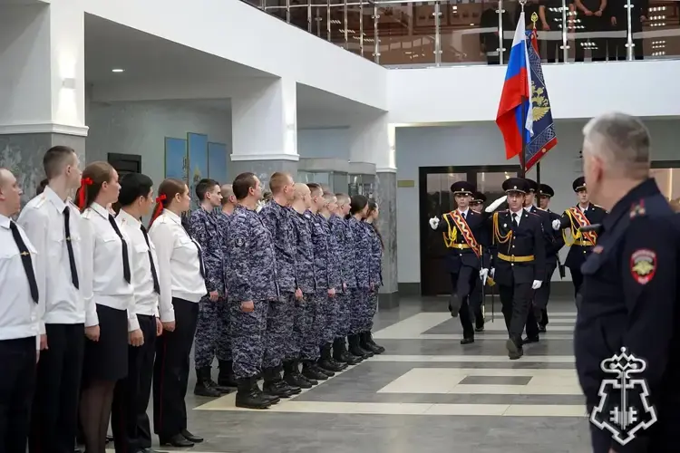 В Омске состоялся выпуск сотрудников Росгвардии, прошедших программу обучения профессиональной подготовки