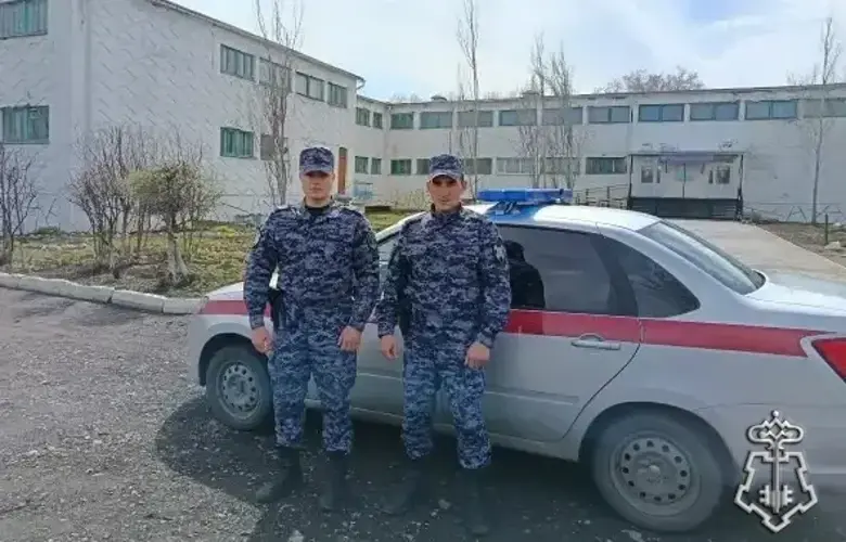 СОТРУДНИКИ РОСГВАРДИИ ОКАЗАЛИ ПОМОЩЬ МАЛЬЧИКУ, ПОЛУЧИВШЕМУ ТРАВМУ РУКИ В ОМСКОЙ ОБЛАСТИ
