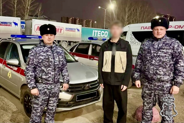 Росгвардейцы предотвратили мошеннические действия в отношении студента в Омске