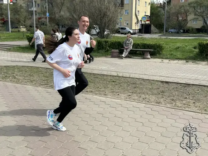 Росгвардейцы приняли участие в патриотической акции «Забег Победы» в Омске