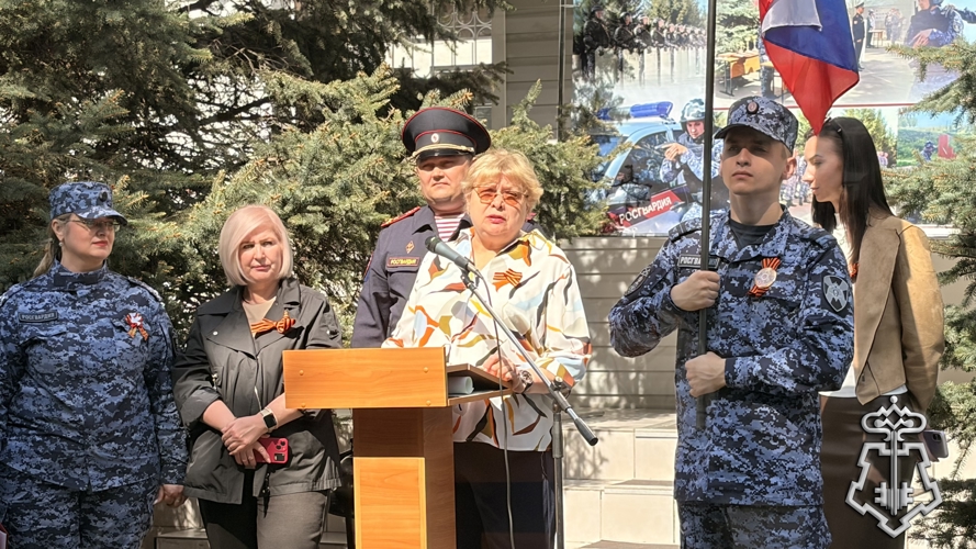 В предверии Дня Победы в омские росгвардейцы приняли присягу на верность Отечеству