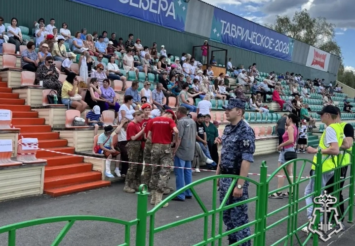 Правопорядок ко Дню России обеспечили сотрудники Росгвардии в Омске и Омской области