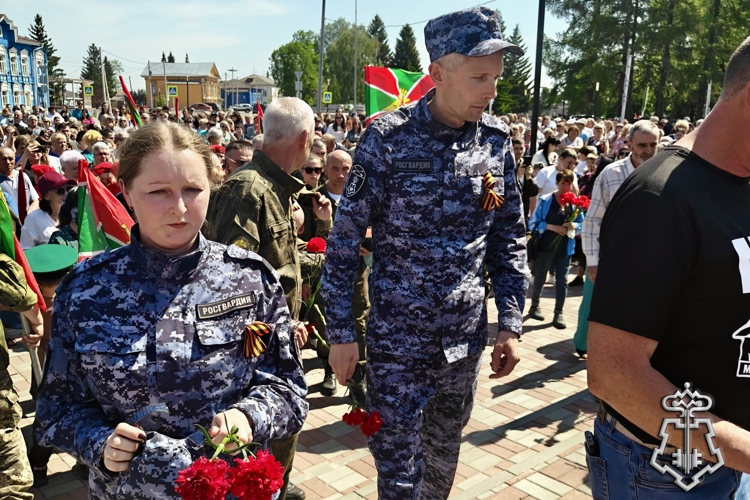 Сотрудники Росгвардии приняли участие в открытии мемориального комплекса погибшим военнослужащим