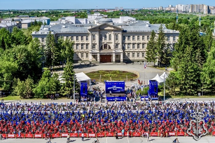 Росгвардейцы приняли участие в массовом заезде «ВелоОмск — 2026» и обеспечили общественный порядок во время его проведения