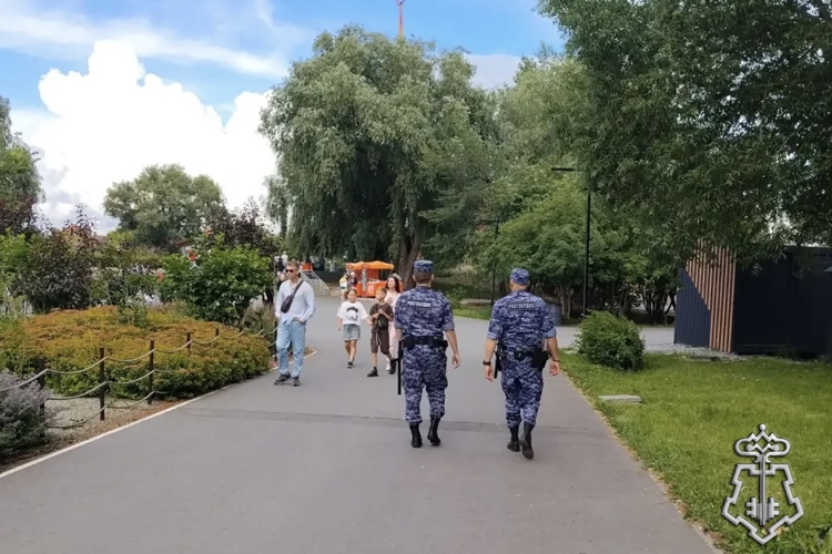Росгвардейцы обеспечили правопорядок на фестивале «Лето. Вокруг света. Культурный код под открытым небом» в Омске