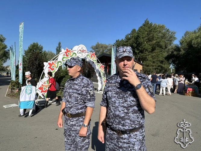 Росгвардейцы обеcпечили правопорядок при проведении XXVI Федерального Сабантуя в Омске
