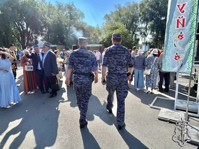 Росгвардейцы обеcпечили правопорядок при проведении XXVI Федерального Сабантуя в Омске