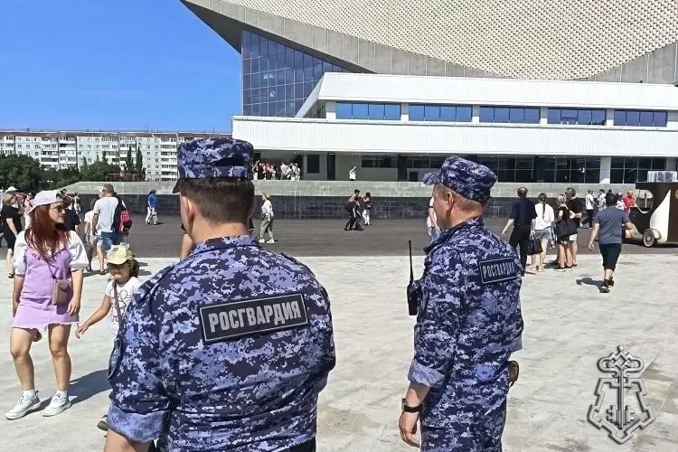Росгвардия обеспечила правопорядок на открытии сквера «Сердце Омска»
