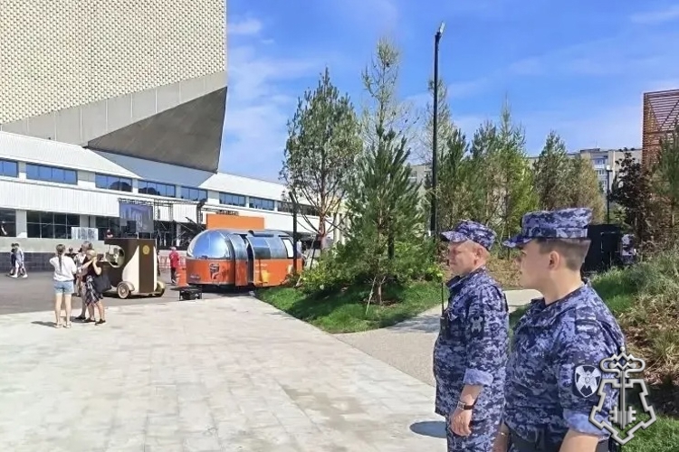 Росгвардия обеспечила правопорядок на открытии сквера «Сердце Омска»