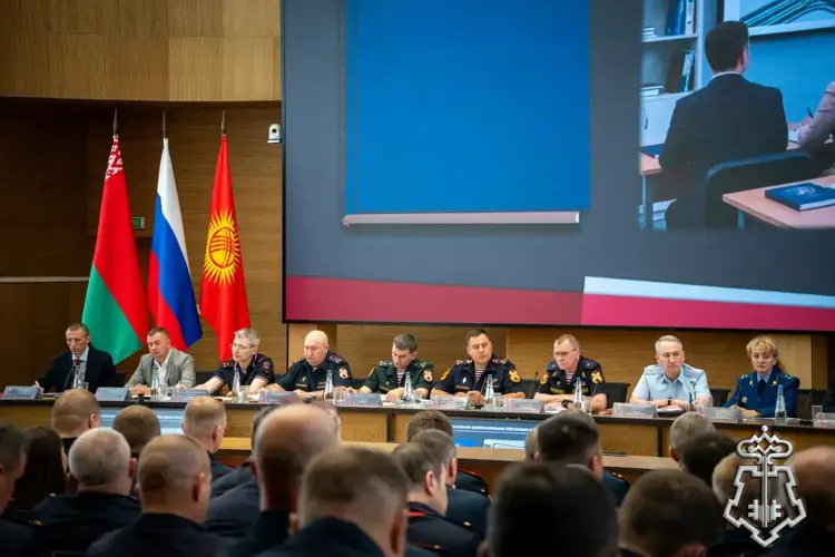 Начальник управления вневедомственной охраны Росгвардии по Омской области принял участие во Всероссийском совещании-семинаре в Нижнем Новгороде (видео)