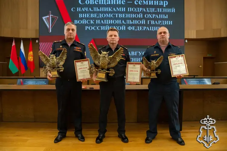 Начальник управления вневедомственной охраны Росгвардии по Омской области принял участие во Всероссийском совещании-семинаре в Нижнем Новгороде (видео)