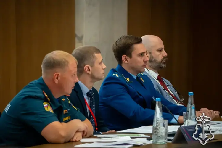 Начальник управления вневедомственной охраны Росгвардии по Омской области принял участие во Всероссийском совещании-семинаре в Нижнем Новгороде (видео)