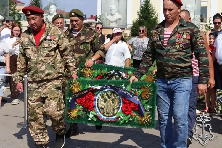 Росгвардейцы приняли участие в открытии памятника воинам внутренних войск в Омской области