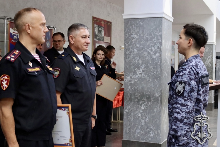 В Омске состоялся выпуск сотрудников Росгвардии, прошедших программу обучения профессиональной подготовки