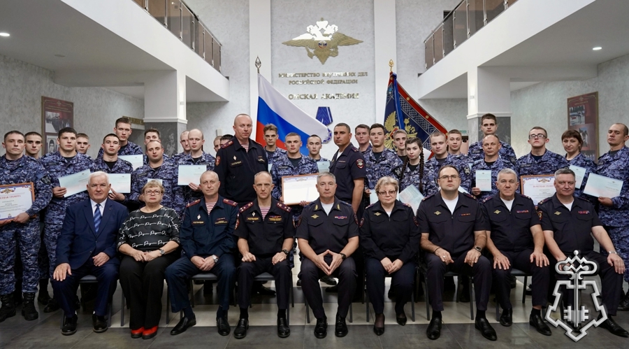 В Омске состоялся выпуск сотрудников Росгвардии, прошедших программу обучения профессиональной подготовки