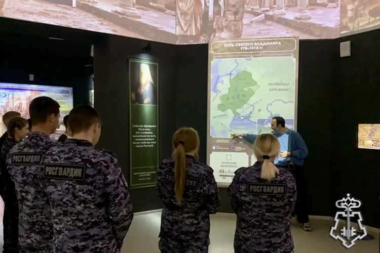 Росгвардейцы побывали на экскурсии в историческом парке «Россия — моя история»