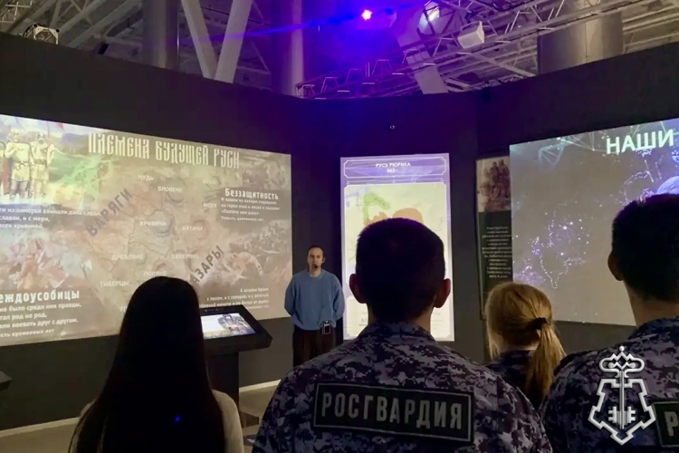 Росгвардейцы побывали на экскурсии в историческом парке «Россия — моя история»